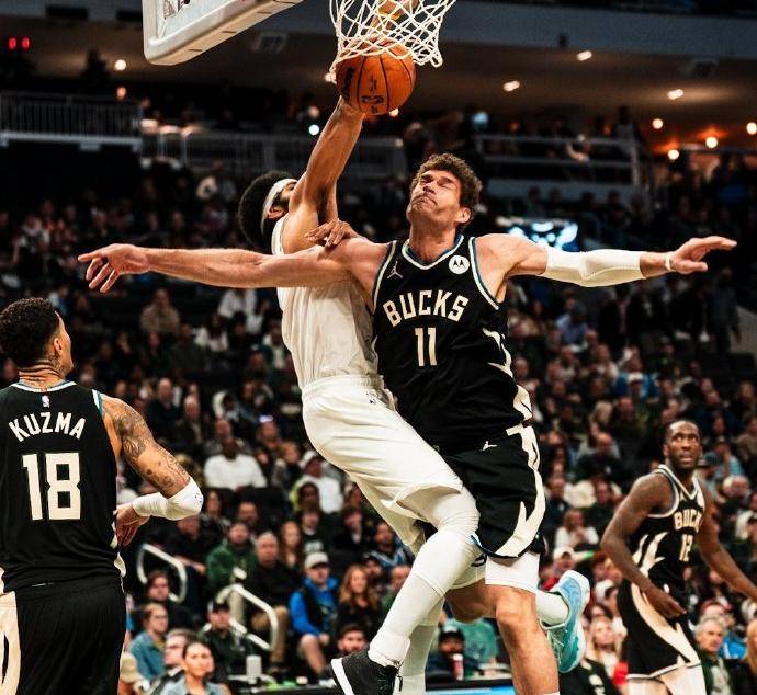 雄鹿队略胜于骑士队，主场比赛胜出