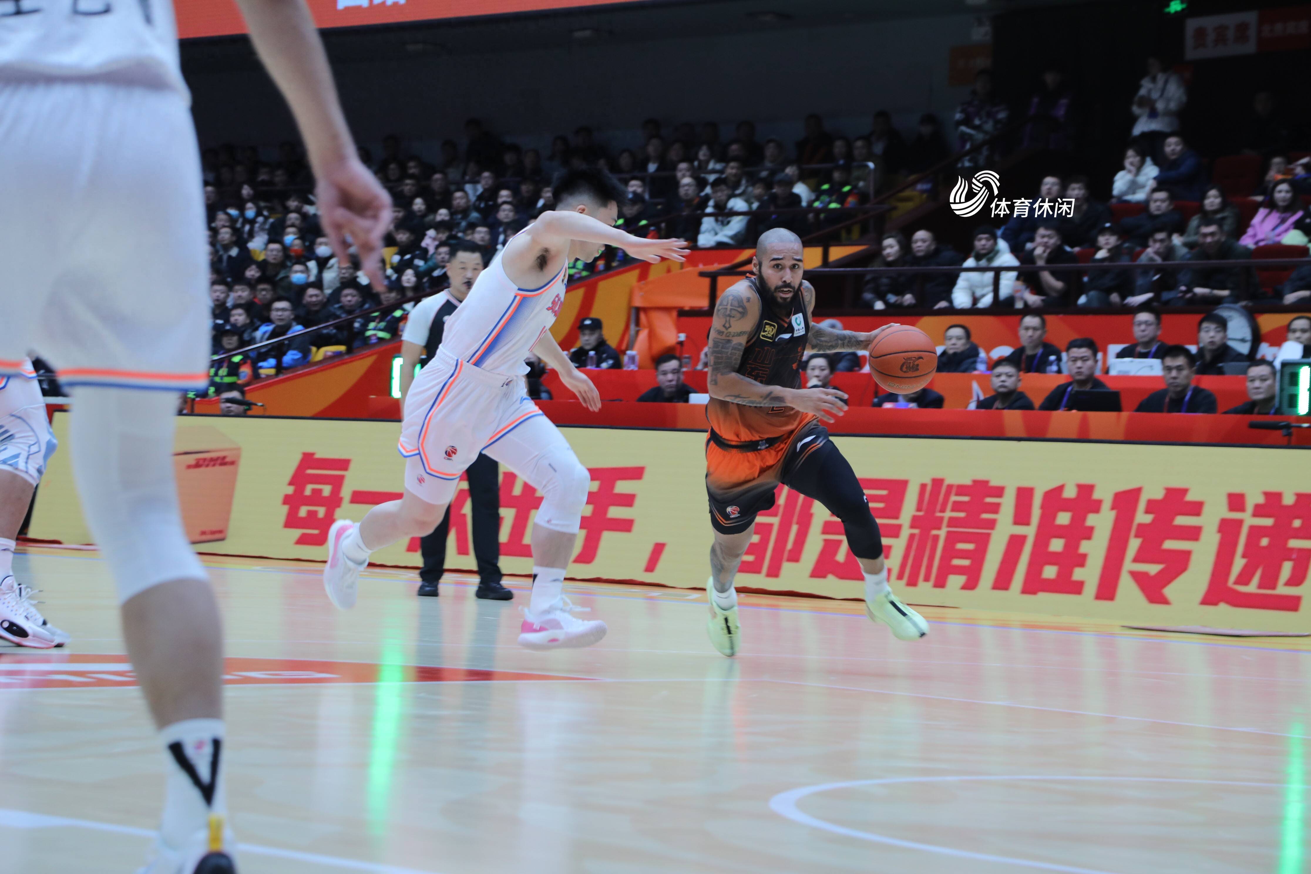 关于山东男篮战绩连胜,势不可挡向前冲的信息 关于山东男篮战绩连胜,势不可挡向前冲的信息