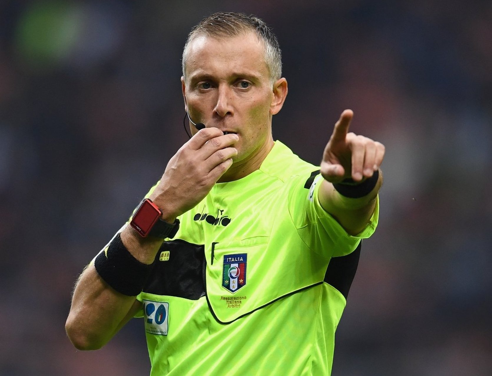 开云体育平台APP-主裁判执法严格，确保比赛秩序井然