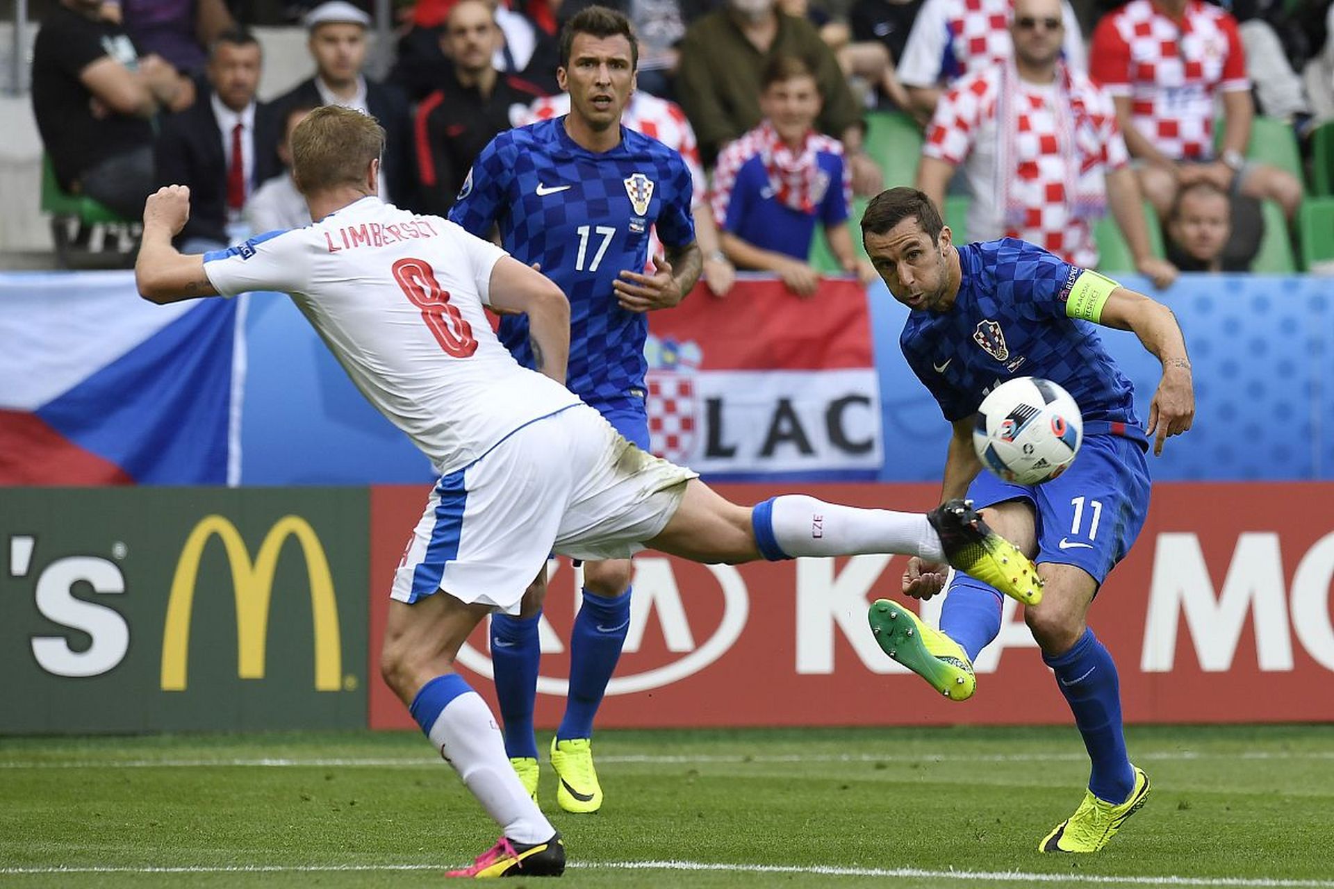 开云体育官方网站-瑞典队表现得体夺胜，积极备战欧洲杯预选赛的简单介绍