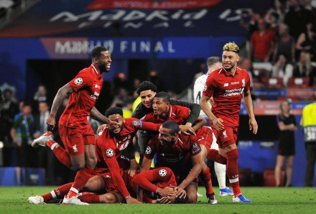 开云体育平台APP-利物浦主场惨败，英超冠军形势堪忧