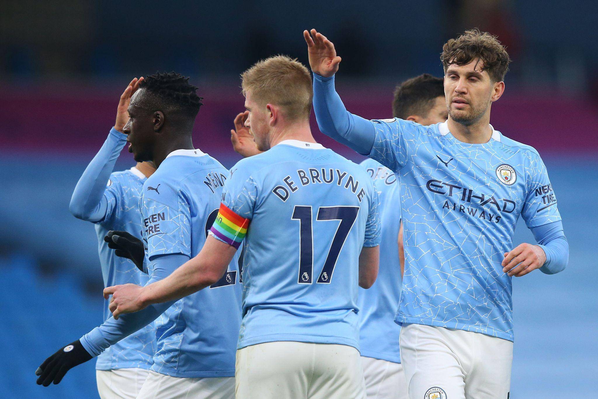 曼城主场不敌富勒姆,遭遇少见失利 曼城主场不敌富勒姆,遭遇少见失利