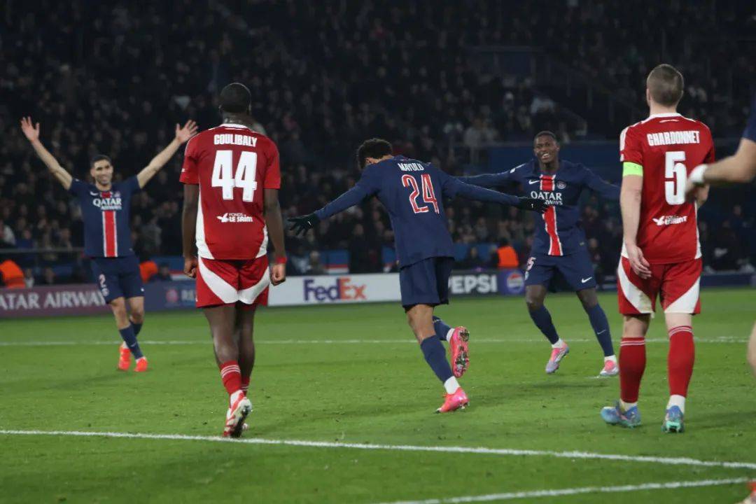 开云体育APP下载-巴黎圣日耳曼主场大胜，豪取欧冠三分的简单介绍