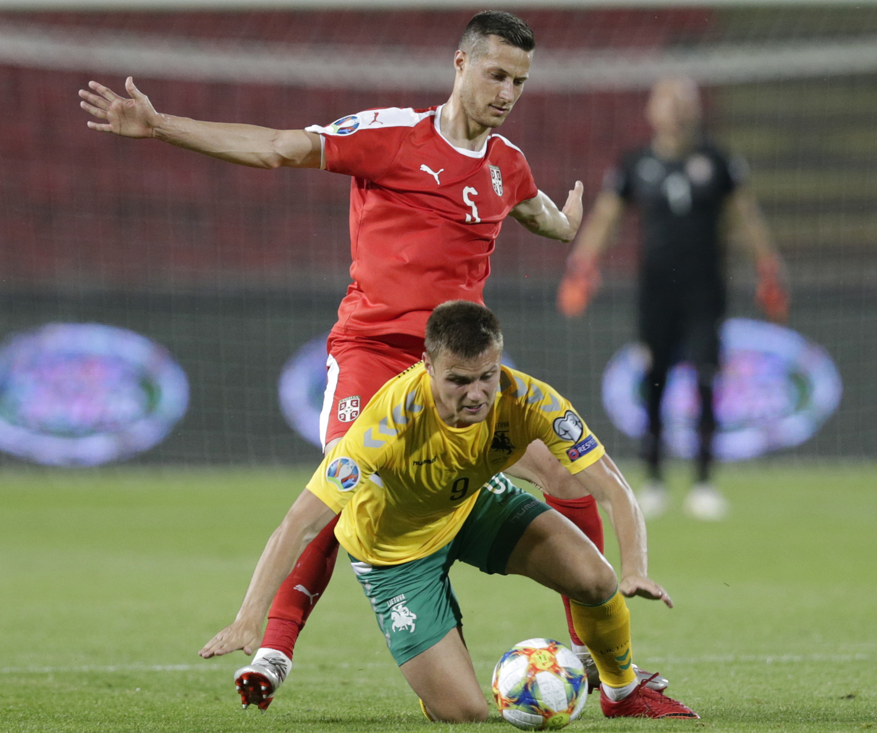 半岛共和国队主场不敌塞尔维亚,欧锦赛资格难保的简单介绍 半岛共和国队主场不敌塞尔维亚,欧锦赛资格难保的简单介绍