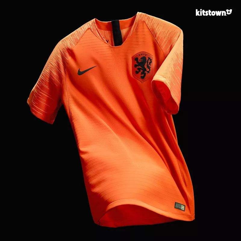 荷兰主帅破天荒,挑战新国家队位置的简单介绍 荷兰主帅破天荒,挑战新国家队位置的简单介绍