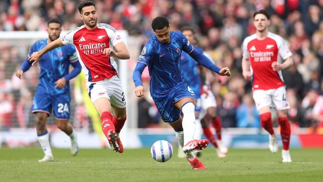 阿森纳新援脚踝受伤,英超首秀受阻的简单介绍 阿森纳新援脚踝受伤,英超首秀受阻的简单介绍