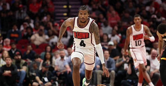 火箭队在主场战胜太阳,进入连败 火箭队在主场战胜太阳,进入连败