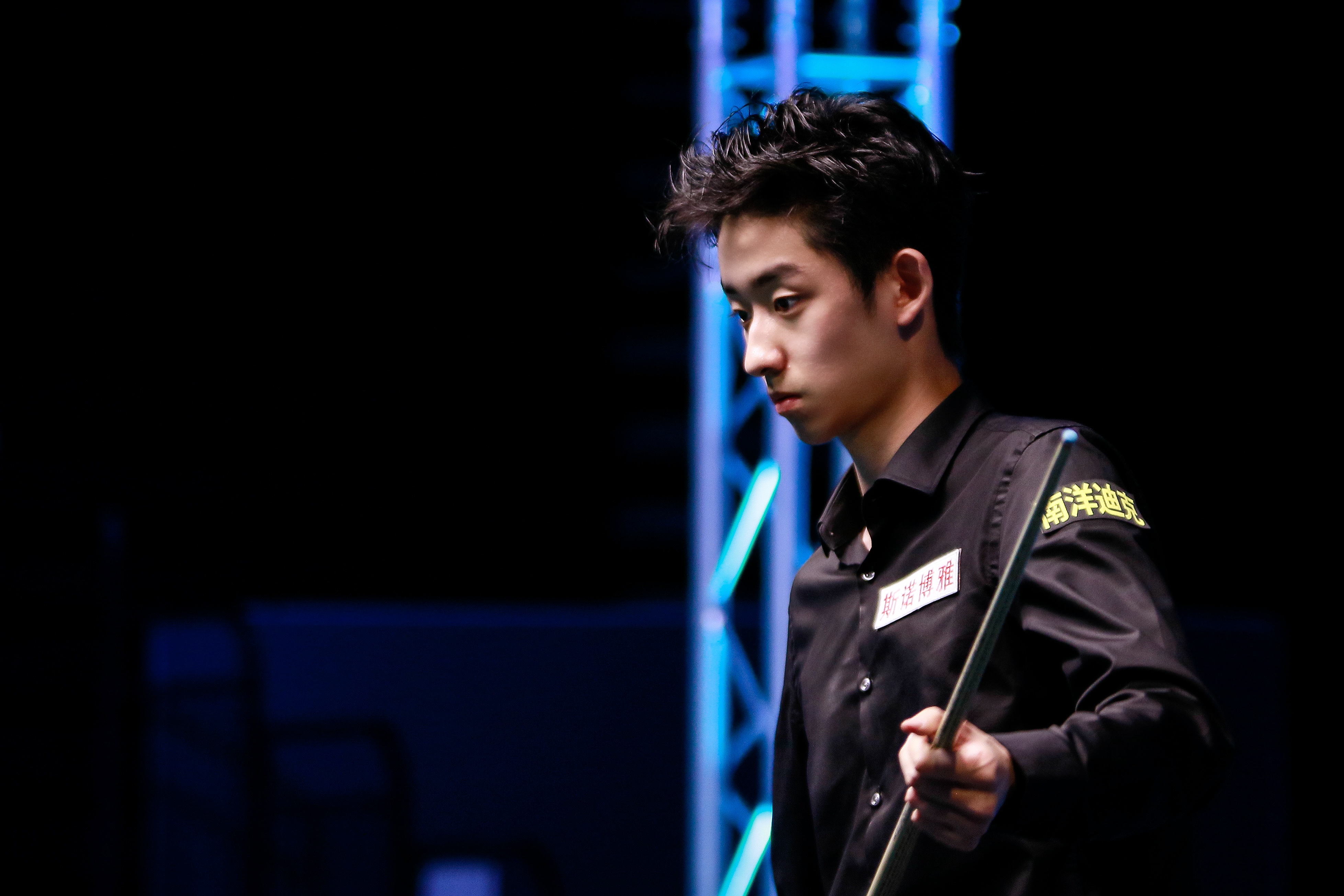 包含球技精湛的新星,一己之力改变了整场比赛的词条 包含球技精湛的新星,一己之力改变了整场比赛的词条