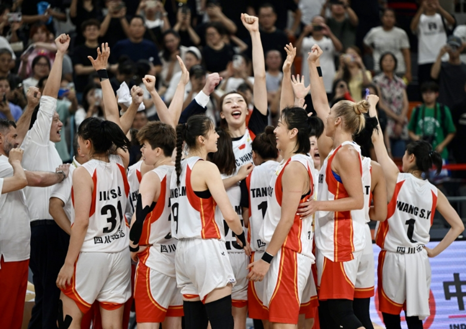 包含北京队领跑积分榜，势不可挡的实力展现的词条