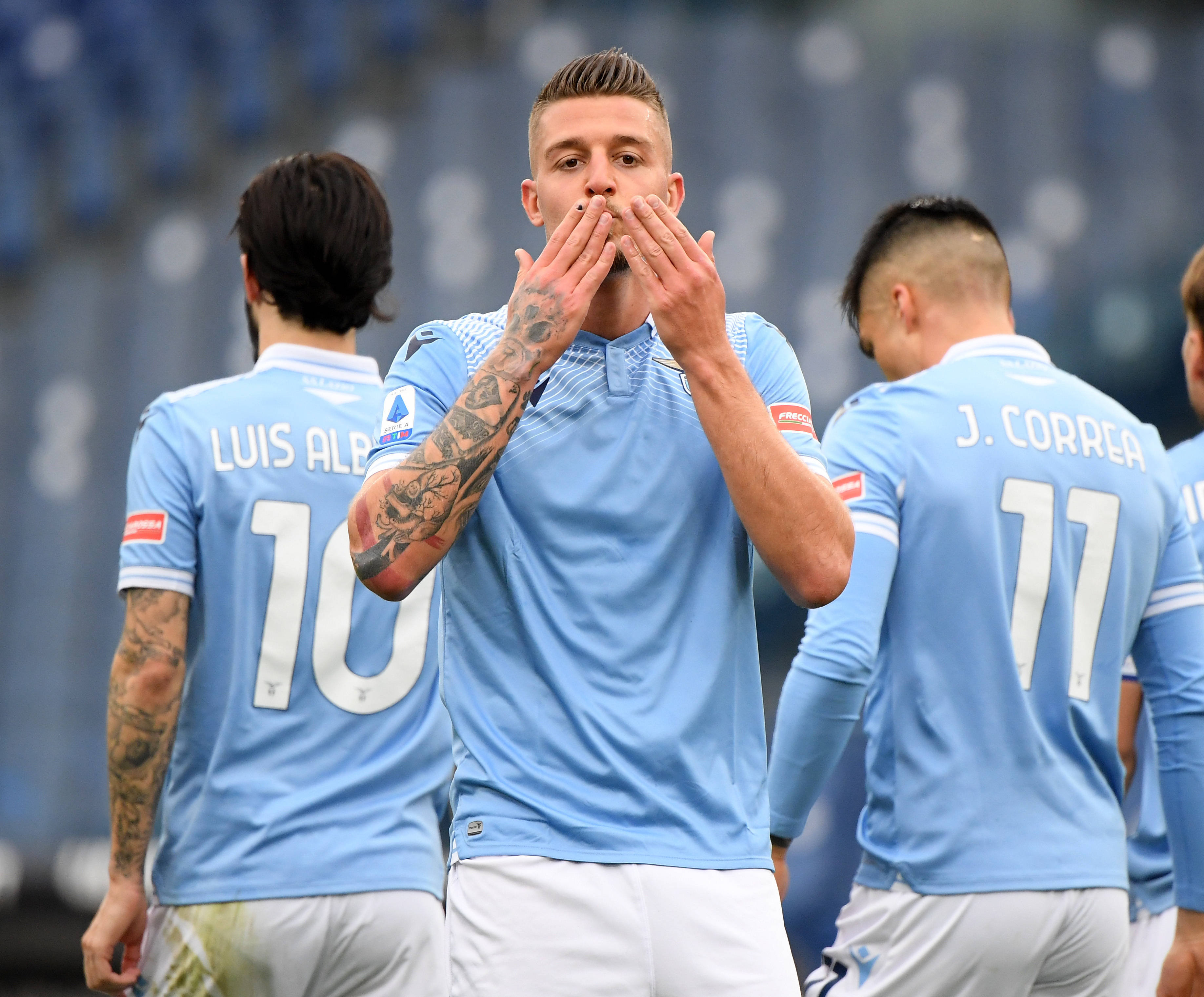 尤文图斯连胜之后,再次占据联赛榜首 尤文图斯连胜之后,再次占据联赛榜首