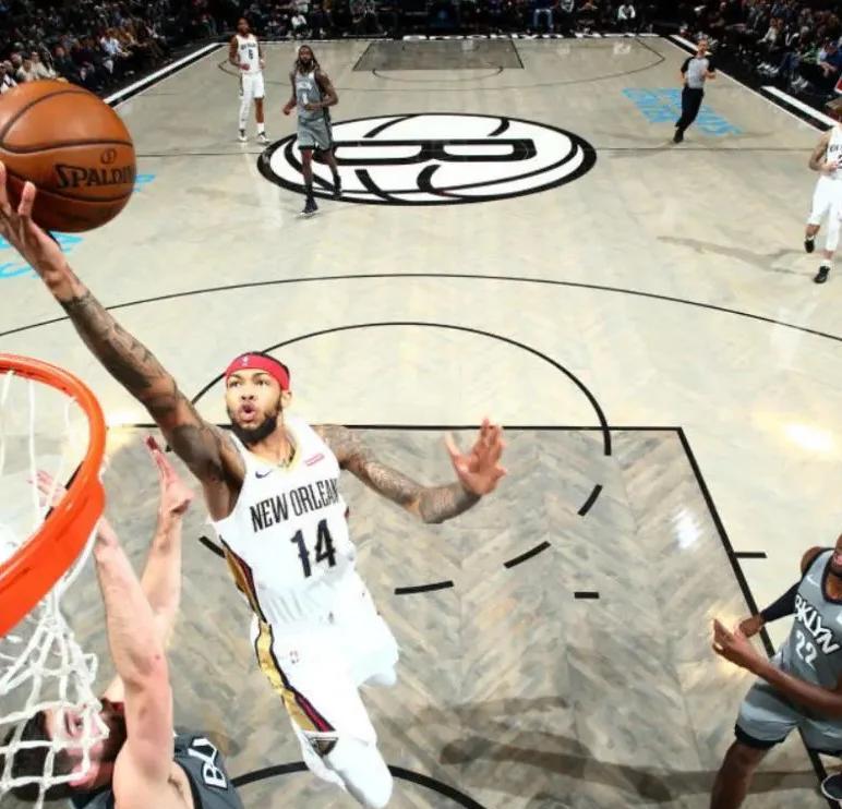 欧文爆发篮网大胜对手,继续领跑东部 欧文爆发篮网大胜对手,继续领跑东部