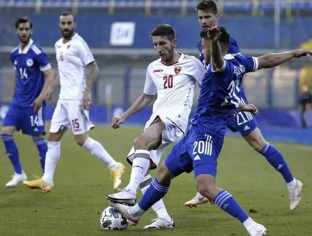 包含黑山队在欧预赛中逆转战绩获得关键胜利的词条 包含黑山队在欧预赛中逆转战绩获得关键胜利的词条