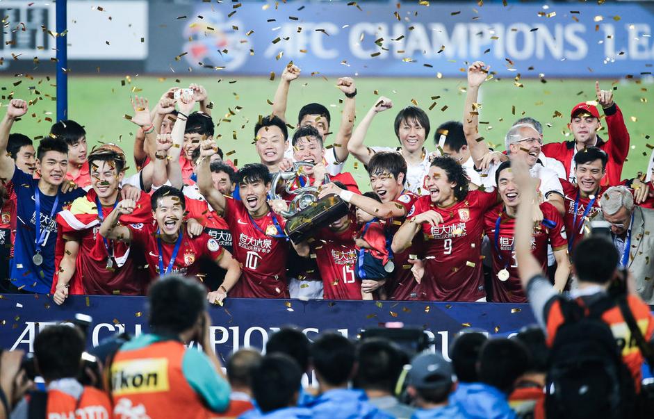 包含广州恒大队员积极备战下一场比赛,全力以赴的词条 包含广州恒大队员积极备战下一场比赛,全力以赴的词条