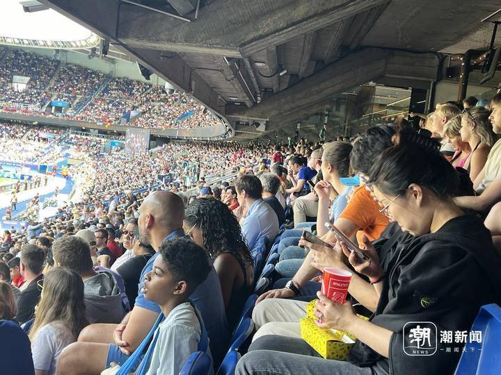 包含巴黎王子公园狂欢,球迷庆祝晋级欧洲的词条 包含巴黎王子公园狂欢,球迷庆祝晋级欧洲的词条