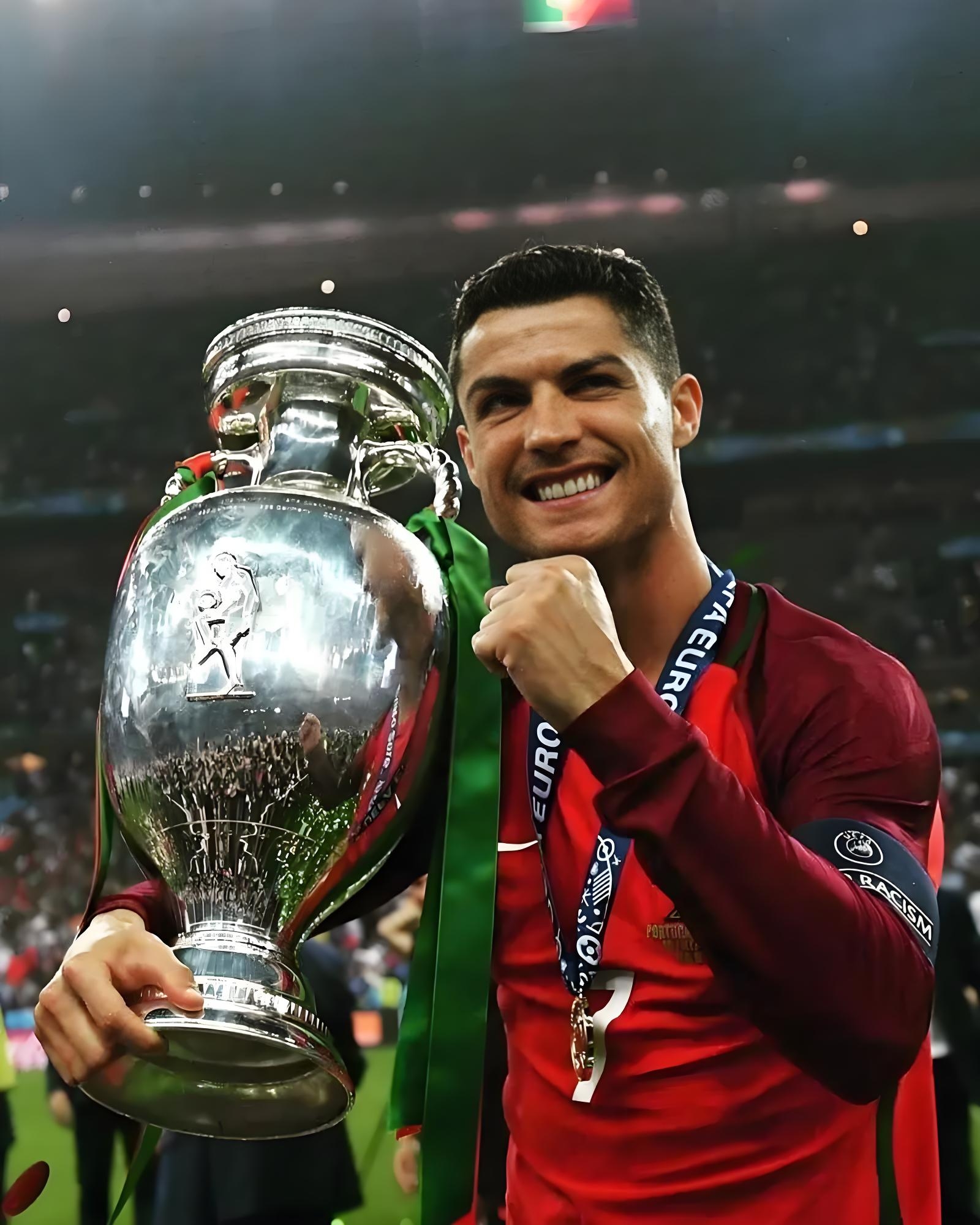 球员在联赛上的高光时刻备受瞩目 球员在联赛上的高光时刻备受瞩目