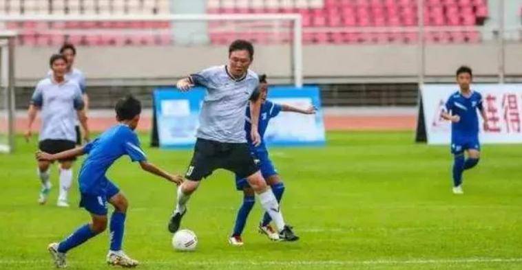 日本足球遭遇困境,寻求新教练提振士气 日本足球遭遇困境,寻求新教练提振士气