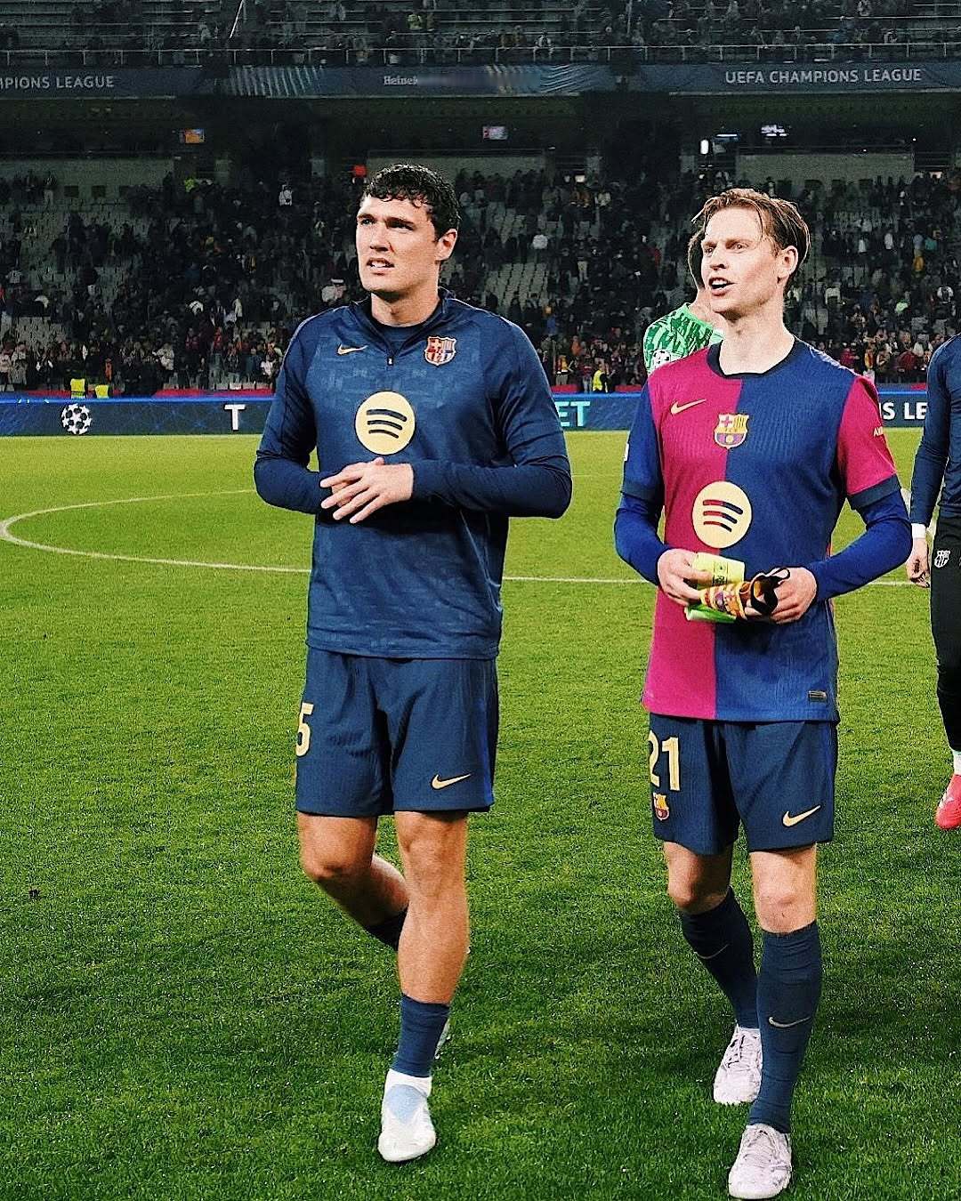 包含进球如潮:巴萨巴黎狂胜,巴西组合发威的词条 包含进球如潮:巴萨巴黎狂胜,巴西组合发威的词条