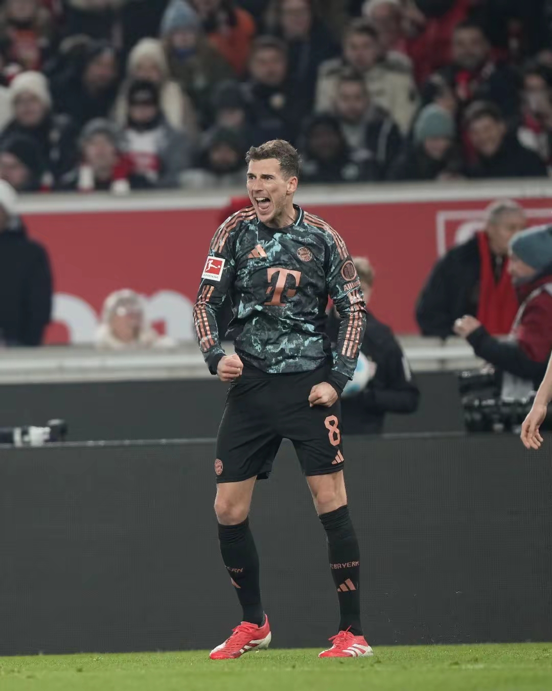 开云体育官网-斯图加特球队备战下一轮比赛，力争全取三分的简单介绍