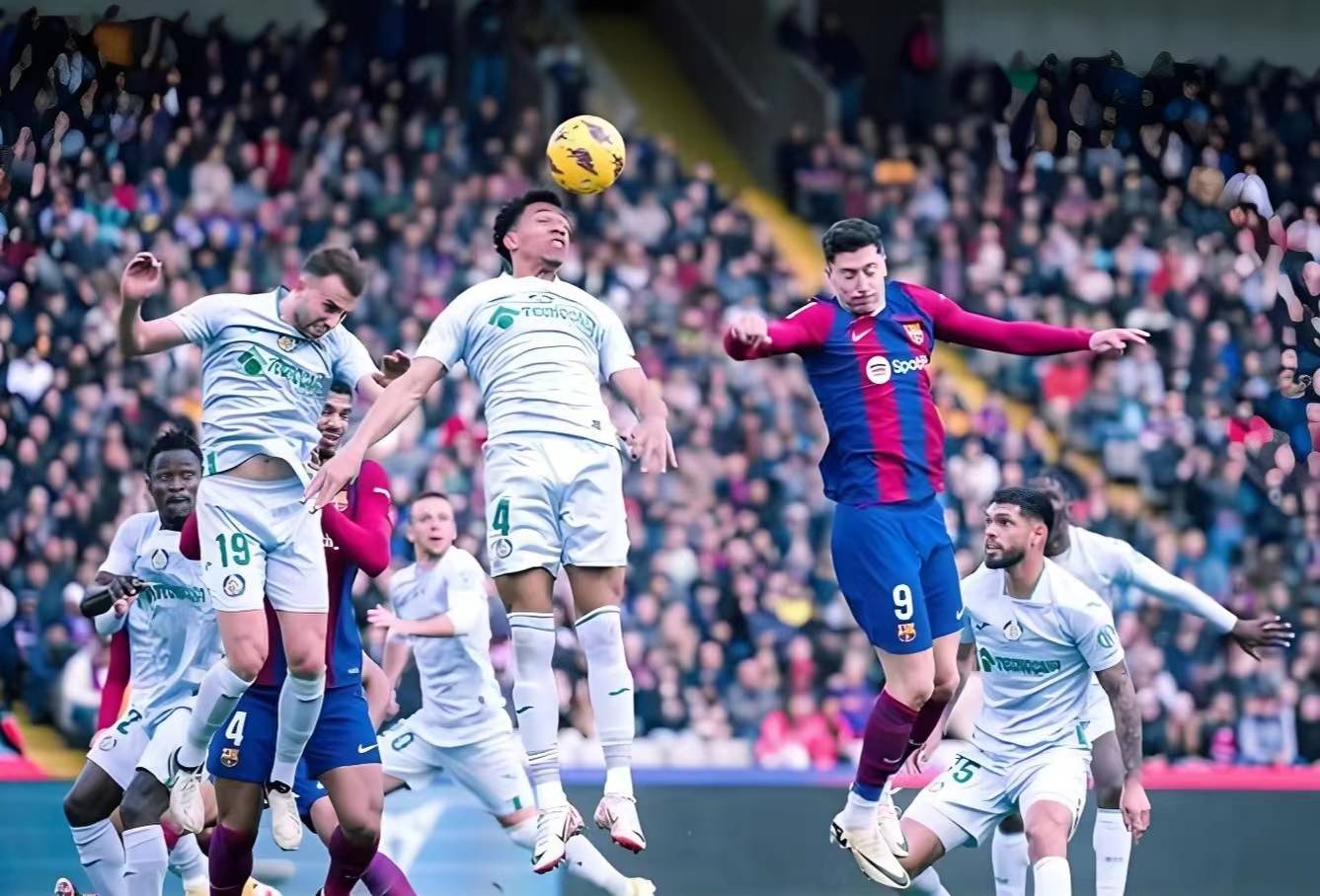 西甲焦点战:德国vs意大利,险胜引发争议判罚的简单介绍 西甲焦点战:德国vs意大利,险胜引发争议判罚的简单介绍