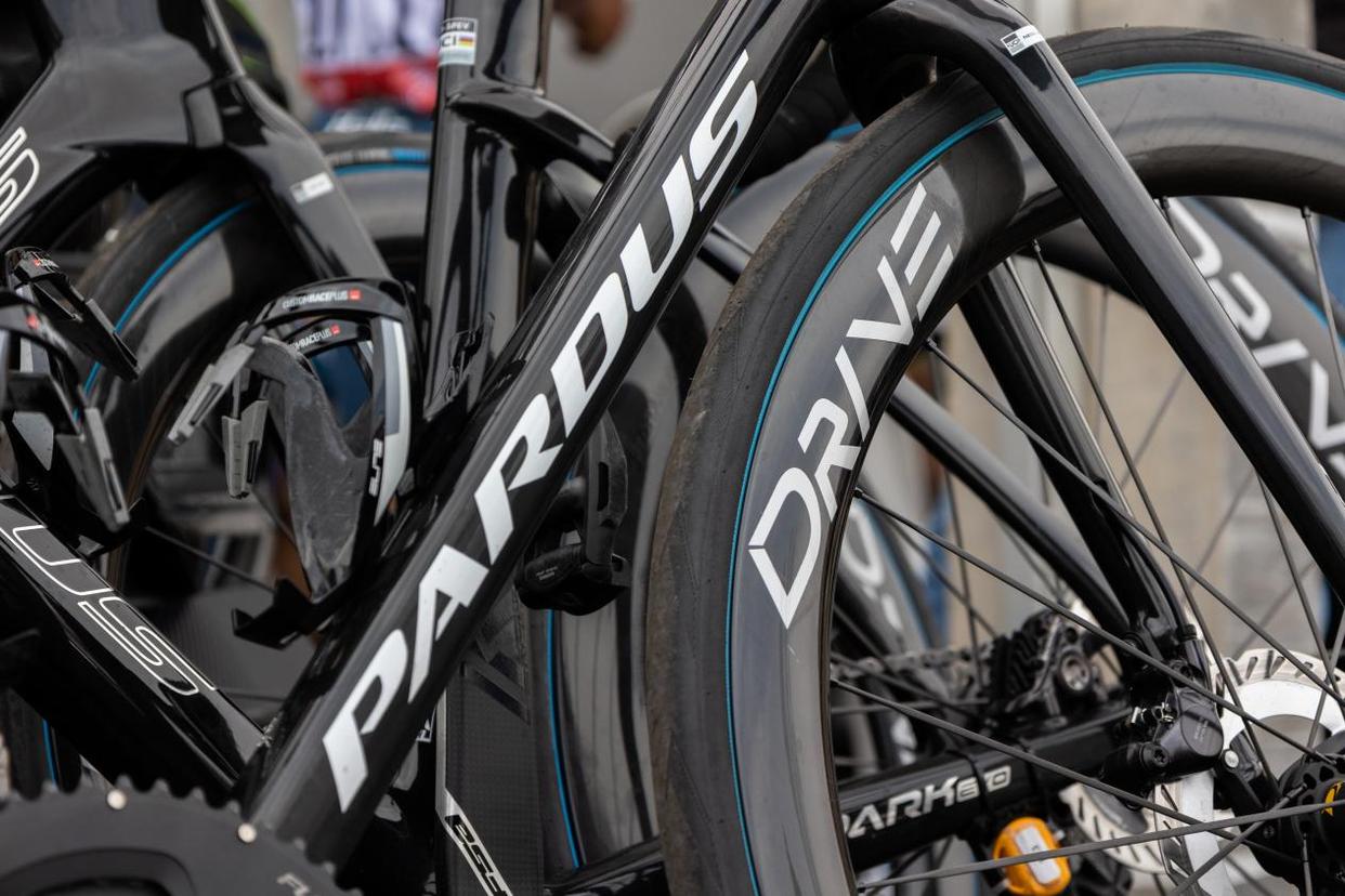 开云体育平台APP-关于黎巴嫩队员实力超群登上领奖台的信息