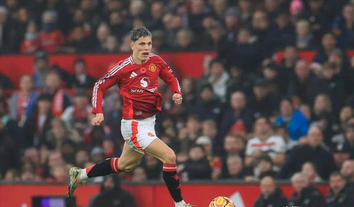 曼联主场战平南安普顿,难以奏凯 曼联主场战平南安普顿,难以奏凯