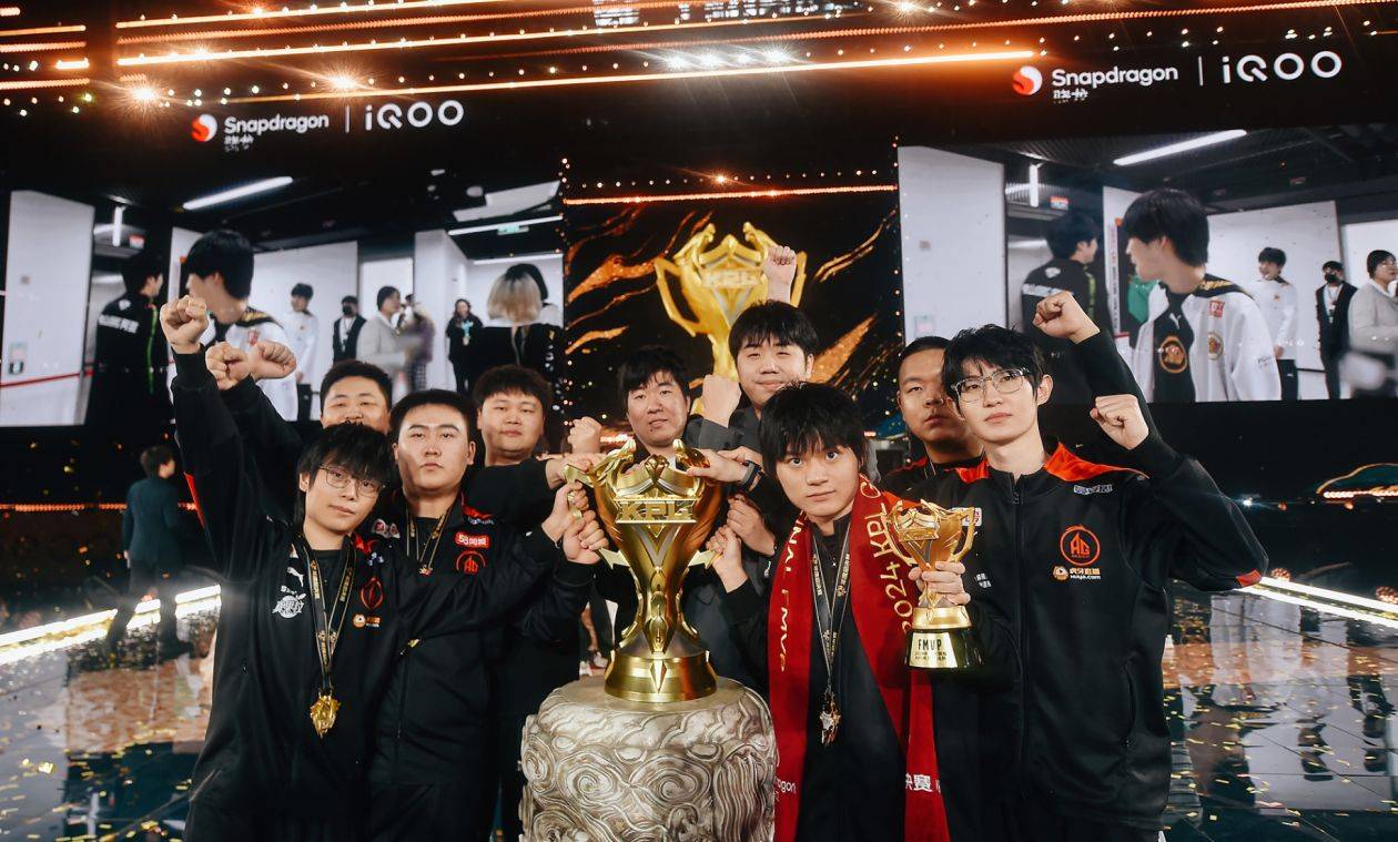 IG轻取TSM,Canyon完成史诗逆转全球总决赛3:0(成都) IG轻取TSM,Canyon完成史诗逆转全球总决赛3:0(成都)