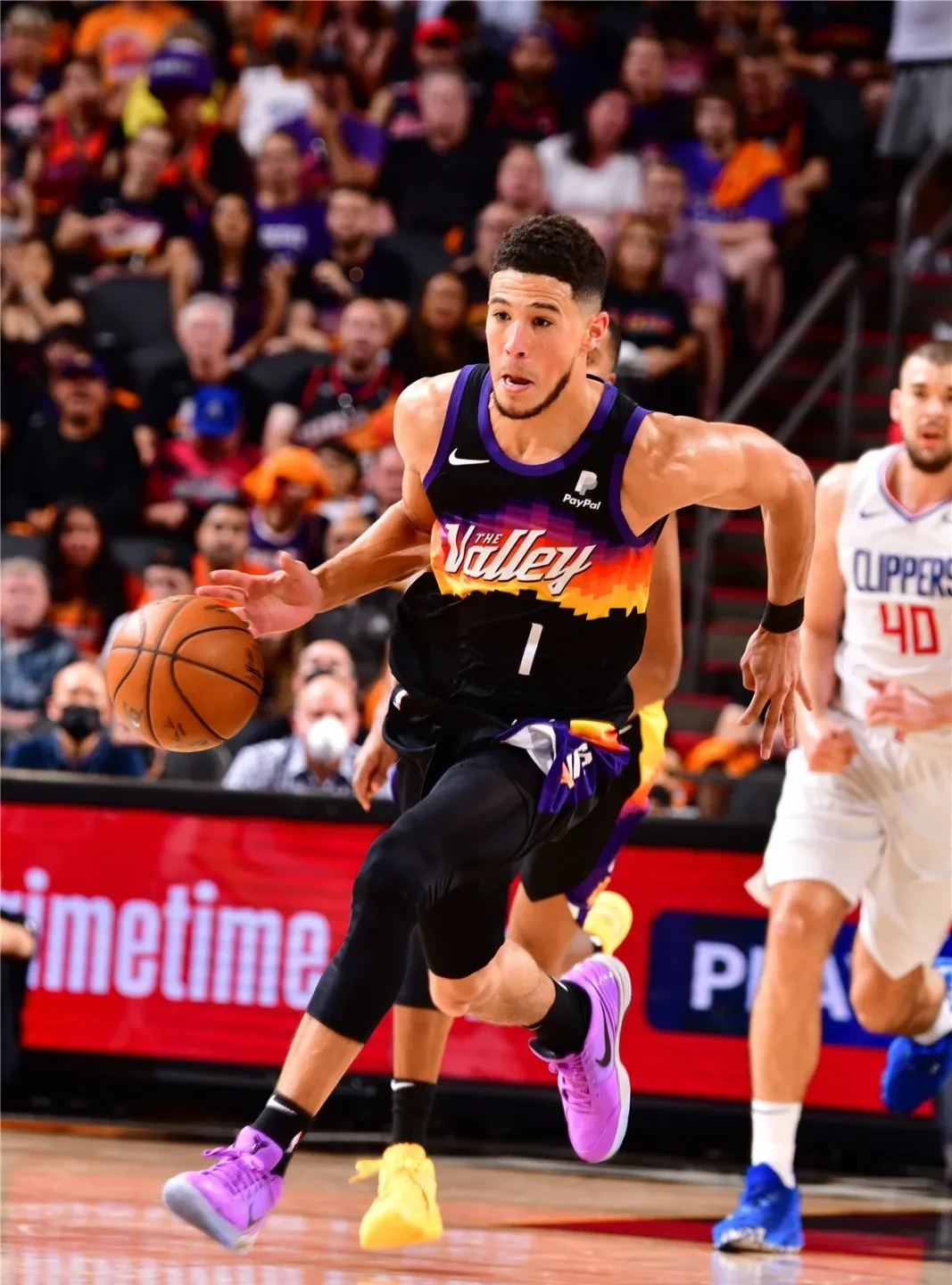 开云体育app-火箭击败骑士，霍华德展现威力