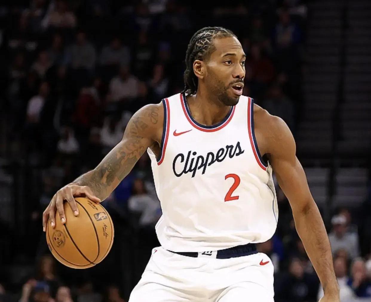 快船击败马刺,延续七连胜 快船击败马刺,延续七连胜