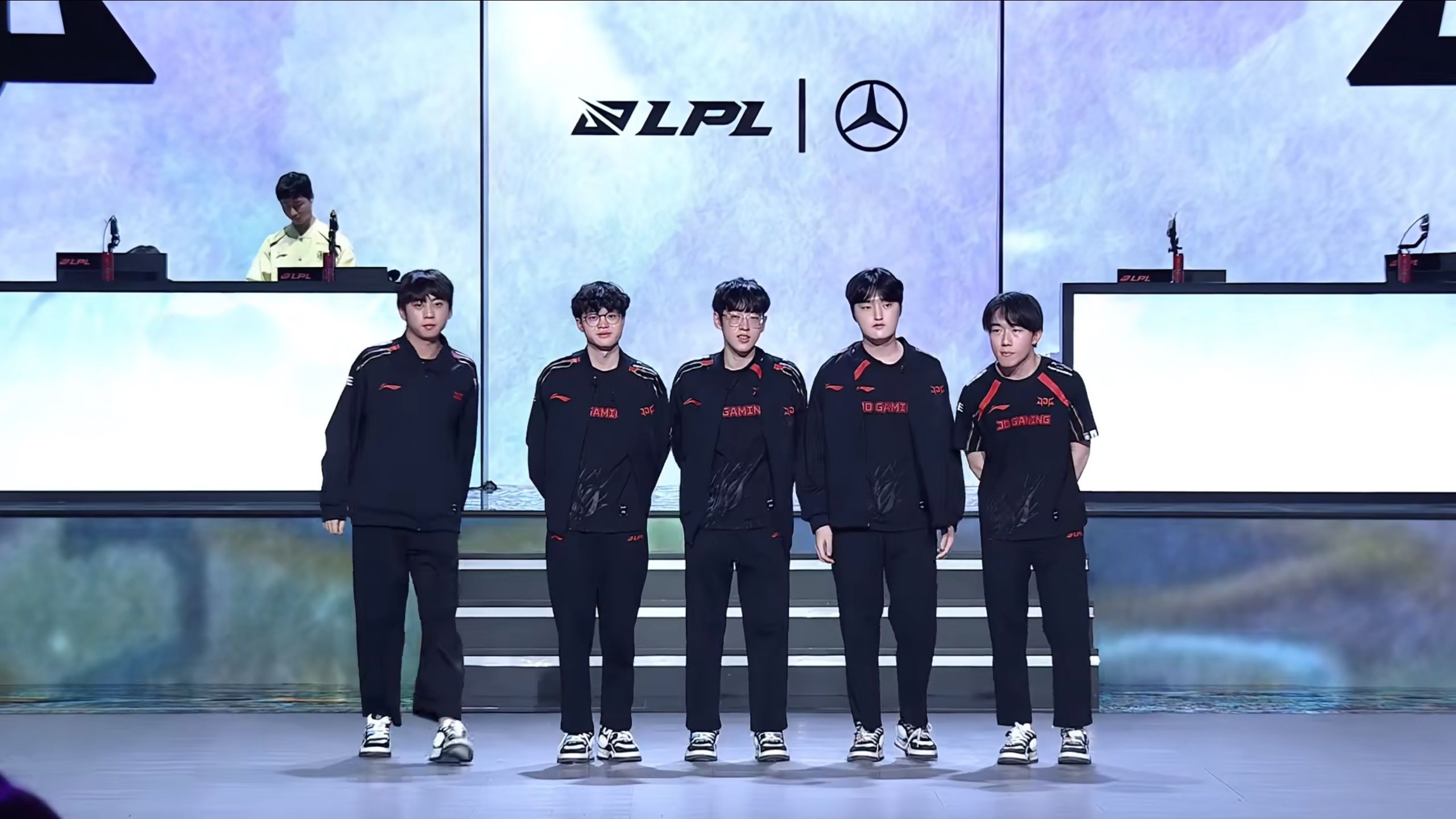 包含EDG绝地反击JDG,Flandre关键制胜的词条 包含EDG绝地反击JDG,Flandre关键制胜的词条