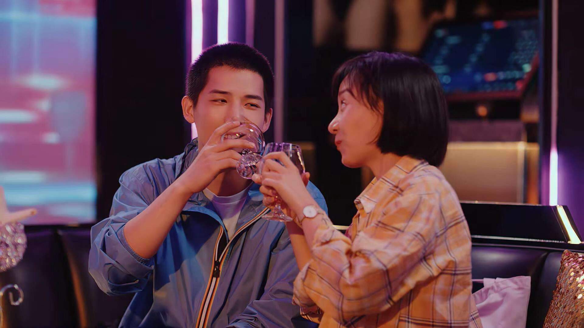 冰火之歌，当富安健洋的冷静穿刺，遇上玻利维亚的狂热风暴