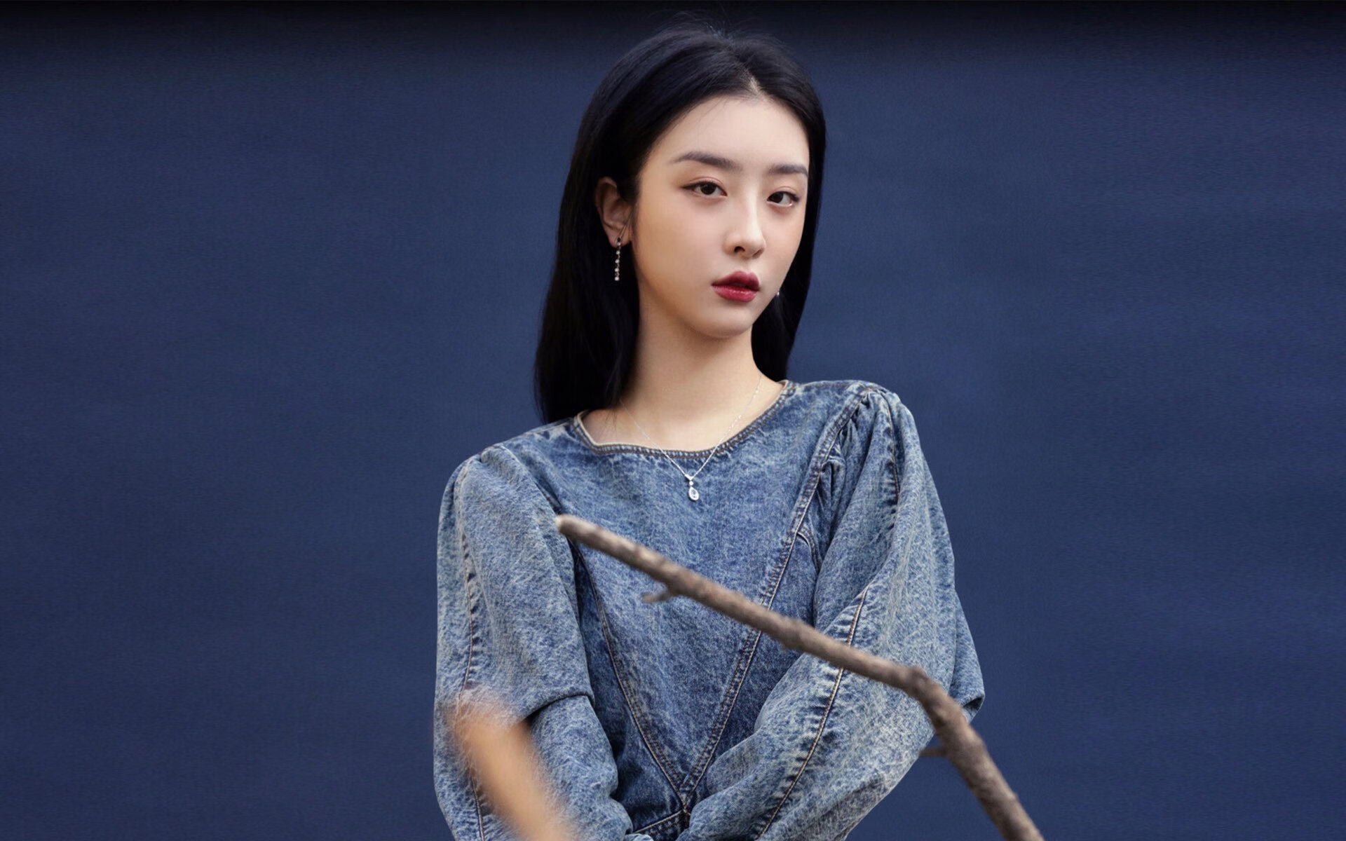 生死战制胜一击，帕尔默星光闪耀，丹麦力克阿尔及利亚续写征程